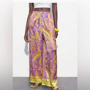 Multi color floral pants with elastic waist